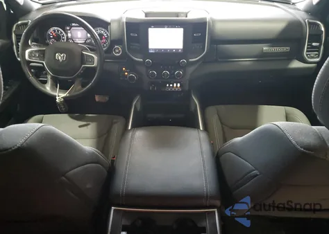 2023 Ram 1500 Big Horn/Lone Star z USA, uszkodzony, nr VIN 1C6SRFMT3PN521885